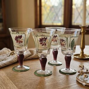 Vintage 1970s Gibson Sabrina Water Goblets: Hand-Painted Floral Leaf Design